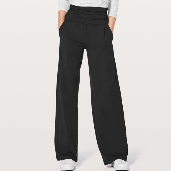Lululemon Athletica Women's Take It Easy Pant *34" in Black - Picture 1 of 9
